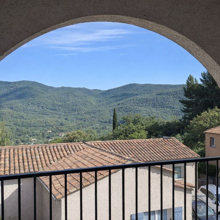 Appartement T3 BARGEMON 105000€ ARCHI-IMMO Appartement T3 BARGEMON 105000€ ARCHI-IMMO